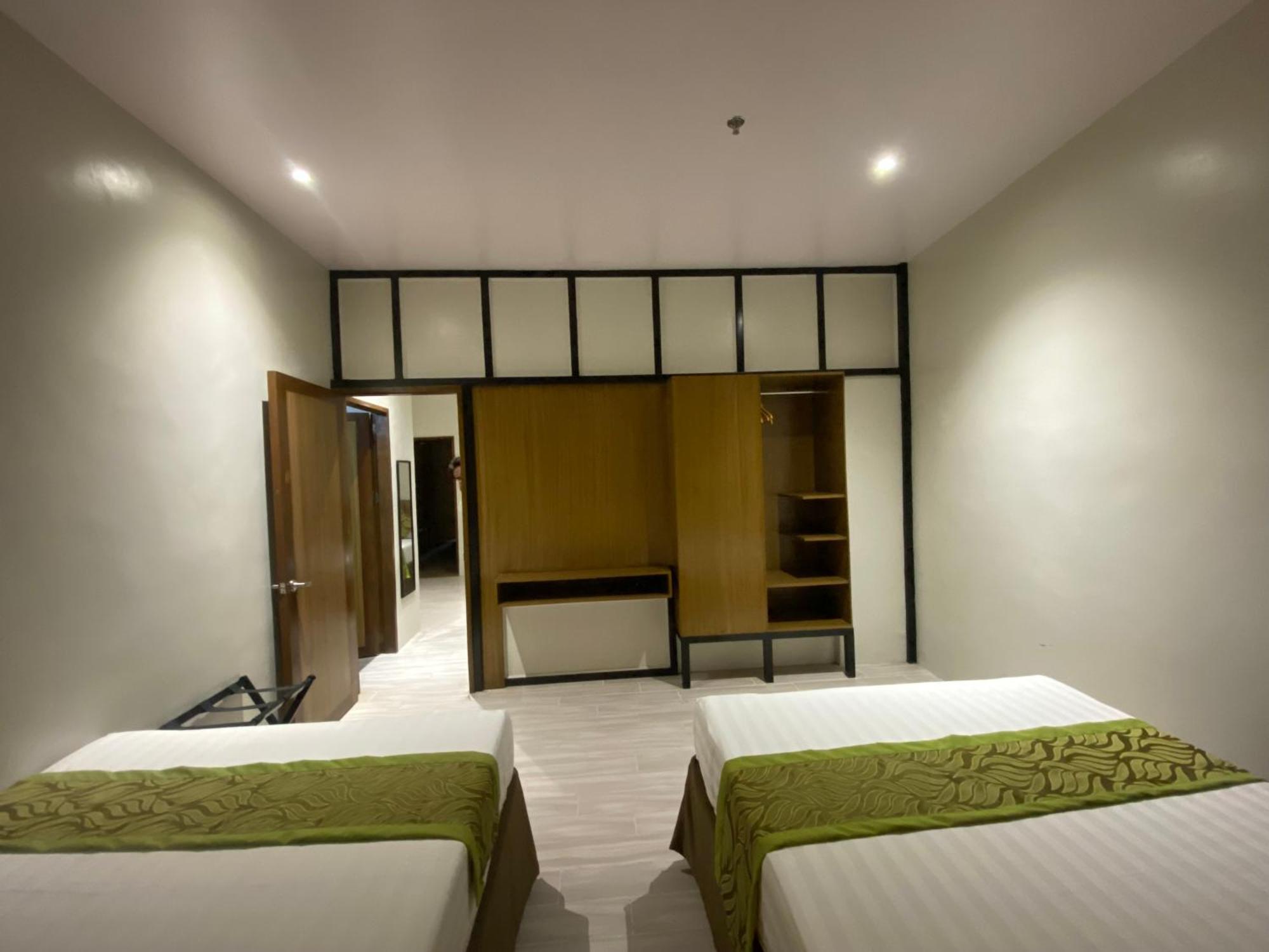 Maxi Hotel And Event Center Tagbilaran Exteriér fotografie